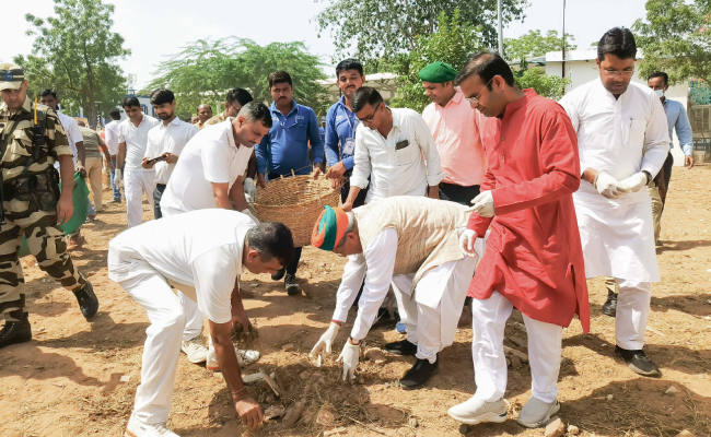 Swachh Bharat Abhiyan must be taken as social movement: SC Judge Sanjiv Khanna